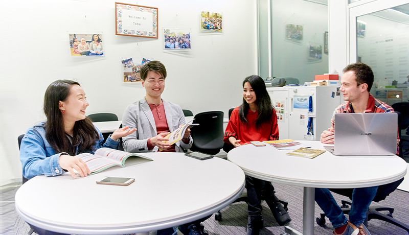 火狐app官网下载官网 【写真】紺色のオールスター特別ユニフォームで調整中の大谷翔平 2打席